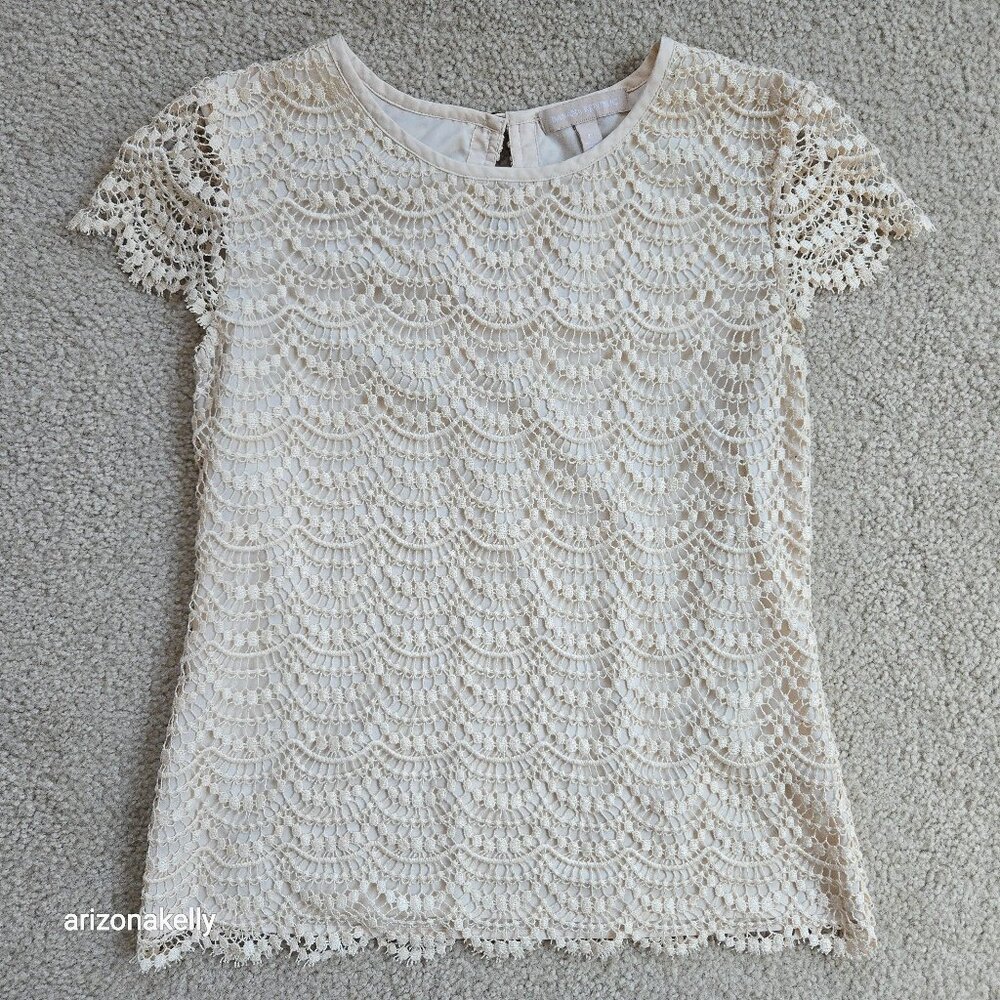 Banana Republic Scalloped Lace Top